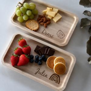 Snackplankje klein met naam - rubberhout