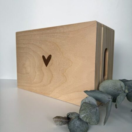 Houten memorybox – Hartje met naam gegraveerd